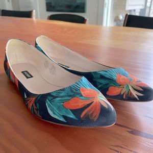 Nine West flats sz 10